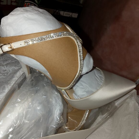 Jessica Simpson wedding heels - Picture 6 of 11